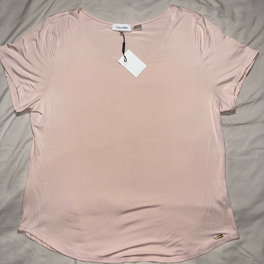 NWT. Calvin Klein Women's Pink Top Size XL